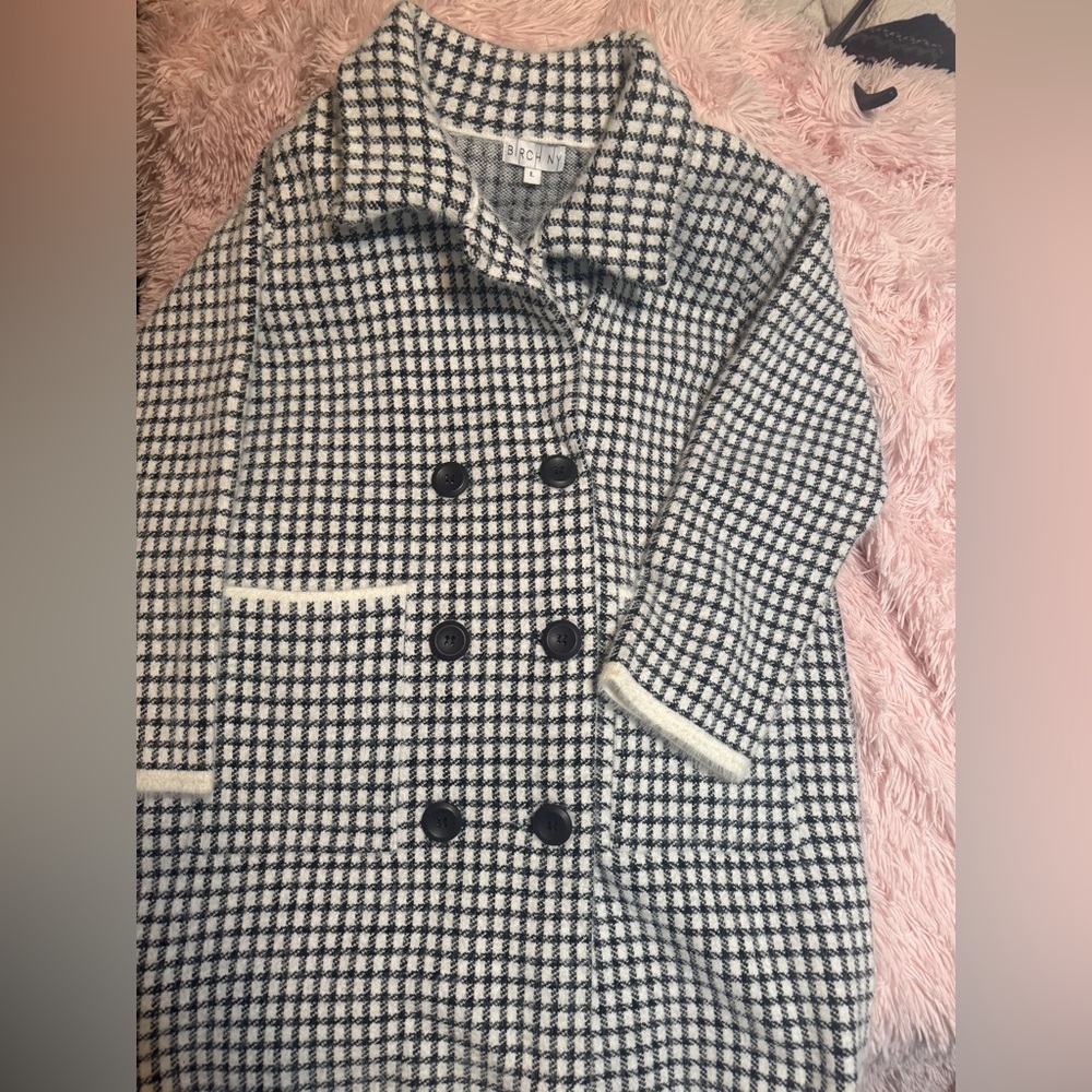 Elegant Black and White Houndstooth Pea Coat